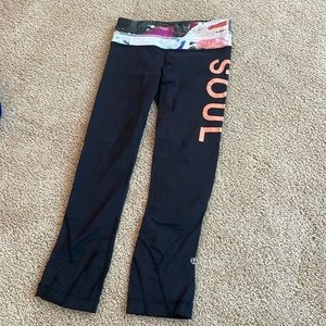 Soul cycle lulu lemon cropped leggings